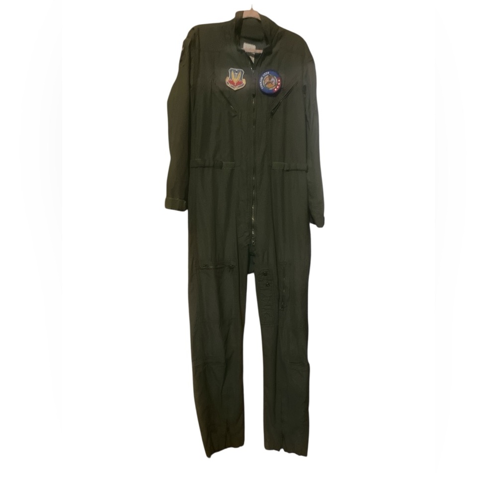 USAF flight suit   AWAC division  authentic with service patches.   sz 42 L